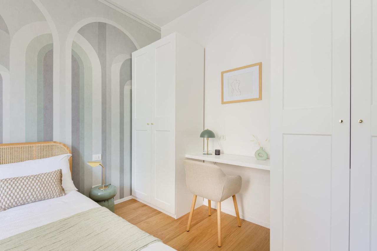 Easylife - Romantico Appartamento Sui Navigli Milão Exterior foto