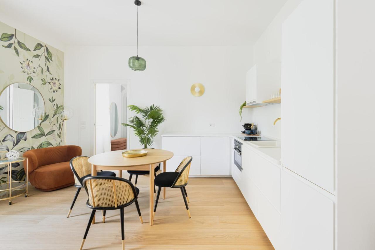 Easylife - Romantico Appartamento Sui Navigli Milão Exterior foto