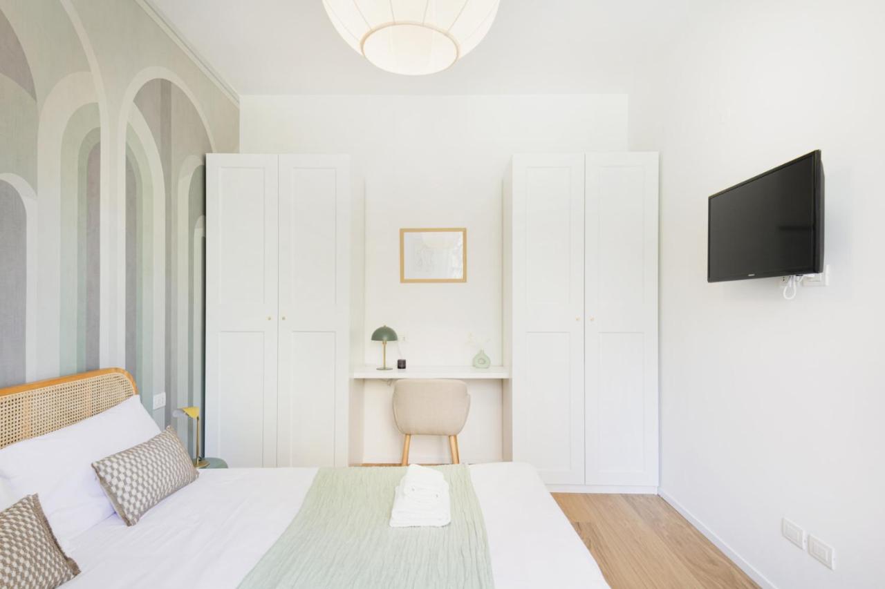Easylife - Romantico Appartamento Sui Navigli Milão Exterior foto